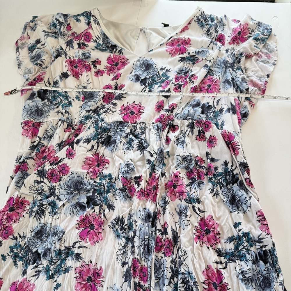 Torrid Colorful Floral Challis Wrap Maxi Dress Feminine Romantic Flowy Size 3X - Picture 7 of 9